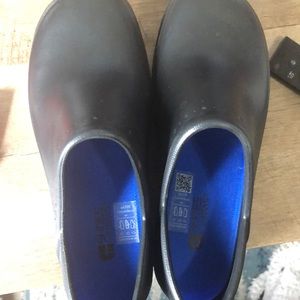 New black Shoes for Crews cobalt non-slips